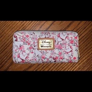 Disney Loungefly Marie Wallet